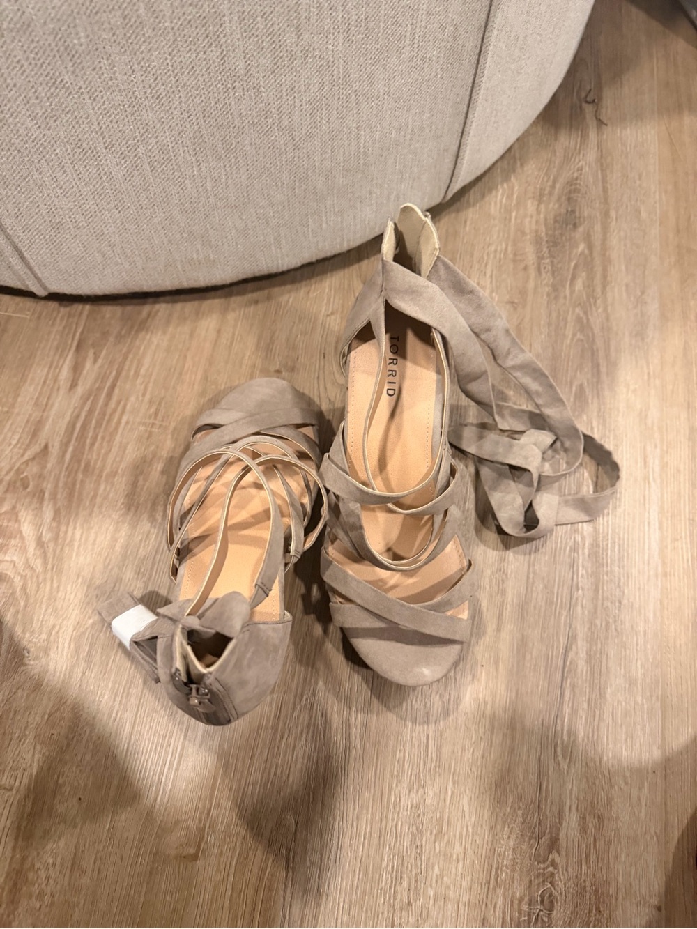 Torrid NWT Strappy Lace-Up Wedges in Taupe - Picture 9 of 9